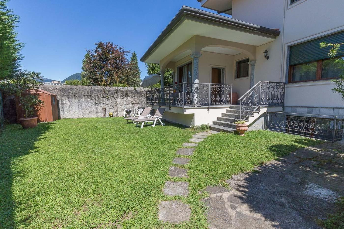 La Petite Dame - Lake Maggiore - 100 M From The Lake ヴェルバーニア エクステリア 写真